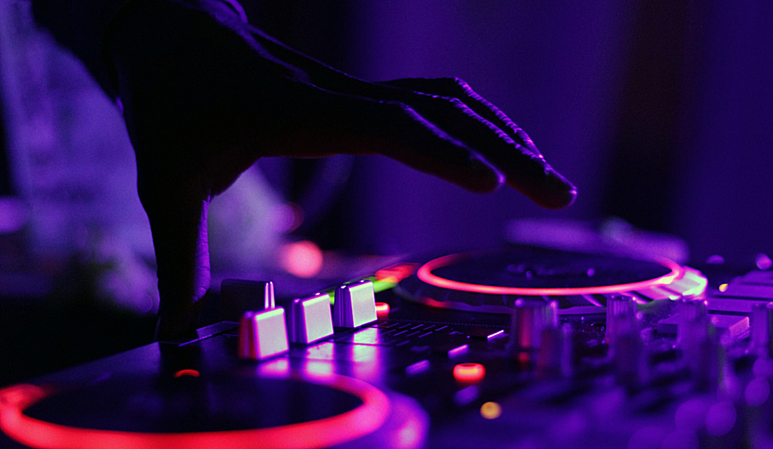 Onur-Altuntas-DJ-concentrate Onur Altuntas Music